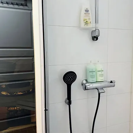 公寓 Skyroom - Sauna, Family-friendly & Skyline Views 赫尔辛基