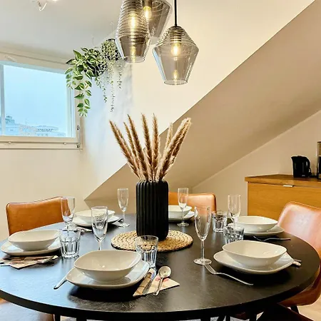 Skyroom - Sauna, Family-friendly & Skyline Views 赫尔辛基