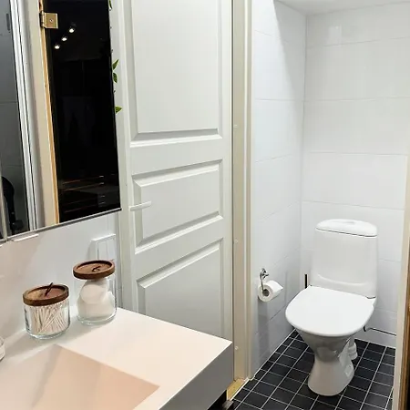 Skyroom - Sauna, Family-friendly & Skyline Views * ヘルシンキ