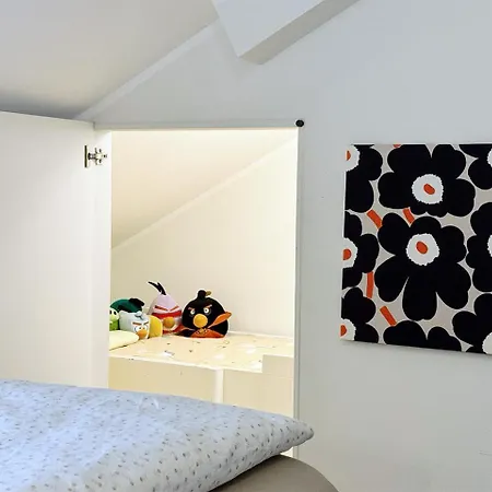 Apartment Skyroom - Sauna, Family-friendly & Skyline Views *