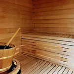 Apartmán Skyroom - Sauna, Family-friendly & Skyline Views *